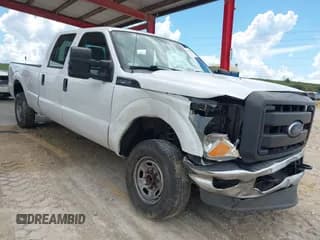 ✅ 2013 Ford F-250 XL • VIN: 1FT7W2B60DEB22344 • Lot: 43298992. Listed on IAAI with 233,969 mi. Free auction sales archive from the USA and detailed vehicle history report at DreamBid. Image 1.