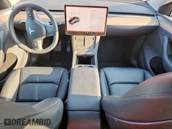 ✅ 2023 Tesla Model Y Long Range • VIN: 7SAYGDEE7PA131075 • Lot: 80561235. Wystawiony na Copart z przebiegiem 35 211 mil. Bezpłatny archiwum sprzedaży aukcyjnych z USA i szczegółowy raport historii pojazdu na DreamBid. Zdjęcie 8.