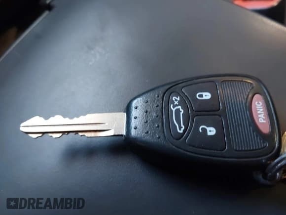 ✅ 2005 Chrysler Pacifica Touring • VIN: 2C8GF68485R380160 • Лот: 42606509. Опубликован ранее на IAAI с пробегом 113 250 миль. Бесплатный доступ к архиву аукционных продаж из США и подробный отчёт об истории автомобиля на DreamBid. Изображение 11.