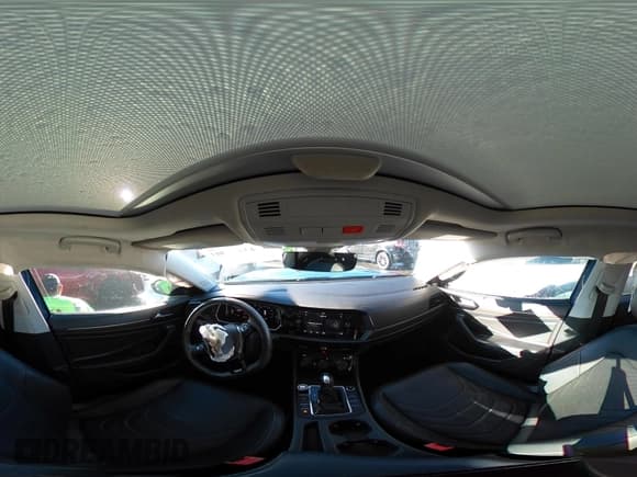 ✅ 2019 Volkswagen Jetta SEL Premium • VIN: 3VWGB7BUXKM186161 • Lot: 43449303. Wystawiony na IAAI z przebiegiem 111 412 mil. Bezpłatny archiwum sprzedaży aukcyjnych z USA i szczegółowy raport historii pojazdu na DreamBid. Zdjęcie 18.