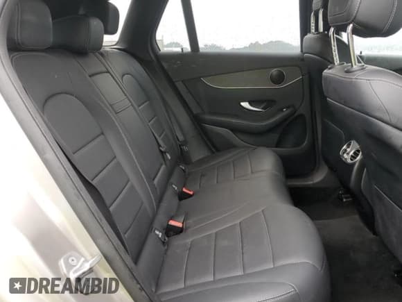 ✅ 2020 Mercedes-Benz GLC 300 • VIN: W1N0G8EB6LF765017 • Лот: 80498915. Опубликован ранее на Copart с пробегом 82 291 миль. Бесплатный доступ к архиву аукционных продаж из США и подробный отчёт об истории автомобиля на DreamBid. Изображение 11.