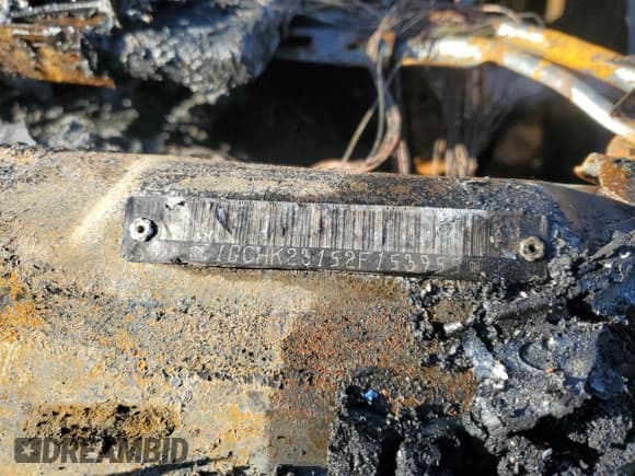 ✅ 2002 Chevrolet Silverado 2500HD LT • VIN: 1GCHK23152F153955 • Лот: 93666755. Опубликован ранее на Copart с пробегом Не указан. Бесплатный доступ к архиву аукционных продаж из США и подробный отчёт об истории автомобиля на DreamBid. Изображение 12.