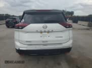 ✅ 2024 Nissan Rogue Platinum • VIN: JN8BT3DC2RW070622 • Lot: 67453475. Wystawiony na Copart z przebiegiem 12 048 mil. Bezpłatny archiwum sprzedaży aukcyjnych z USA i szczegółowy raport historii pojazdu na DreamBid. Zdjęcie 6.