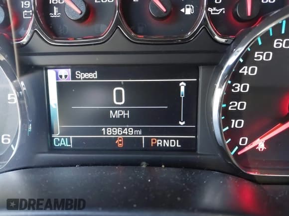 ✅ 2019 Chevrolet Silverado 1500 LT • VIN: 2GCRCPECXK1163496 • Lot: 42667633. Wystawiony na IAAI z przebiegiem 189 649 mil. Bezpłatny archiwum sprzedaży aukcyjnych z USA i szczegółowy raport historii pojazdu na DreamBid. Zdjęcie 15.