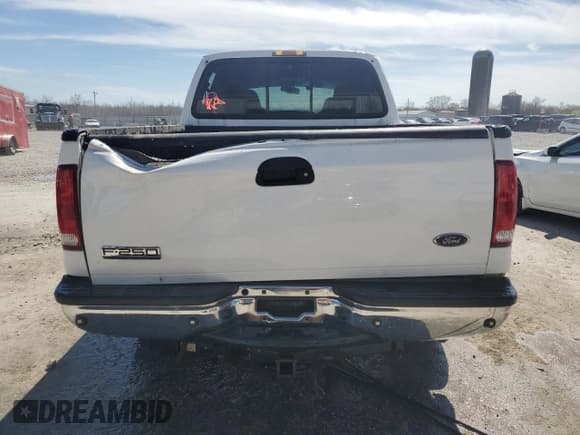 ✅ 2007 Ford F-250 XL • VIN: 1FTSW20P97EA94649 • Lot: 49602445. Listed on Copart with 189,502 mi. Free auction sales archive from the USA and detailed vehicle history report at DreamBid. Image 6.