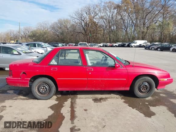 ✅ 1996 Chevrolet Corsica • VIN: 1G1LD5546TY100435 • Лот: 43684865. Опубликован ранее на IAAI с пробегом 141 619 миль. Бесплатный доступ к архиву аукционных продаж из США и подробный отчёт об истории автомобиля на DreamBid. Изображение 13.
