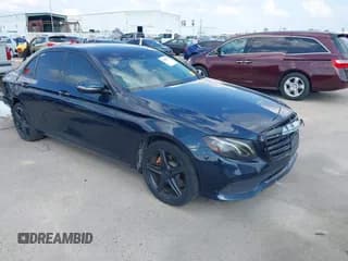 ✅ 2018 Mercedes-Benz E 300 • VIN: WDDZF4JB2JA470772 • Лот: 43469947. Опубликован ранее на IAAI с пробегом 60 102 миль. Бесплатный доступ к архиву аукционных продаж из США и подробный отчёт об истории автомобиля на DreamBid. Изображение 1.