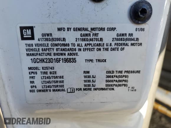 ✅ 2006 Chevrolet Silverado 2500HD LT1 • VIN: 1GCHK23D16F196835 • Lot: 42248305. Wystawiony na Copart z przebiegiem 309 447 mil. Bezpłatny archiwum sprzedaży aukcyjnych z USA i szczegółowy raport historii pojazdu na DreamBid. Zdjęcie 12.