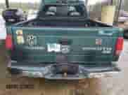 2003 Dodge Dakota SLT z VIN 1D7HL48X03S261436, wystawiony jako Copart lot #42317965 z przebiegiem 136 380 mil mil oraz Szkoda całkowita • Salvage title. Historia ofert i sprzedaży dostępna na DreamBid. Obrazek 6.