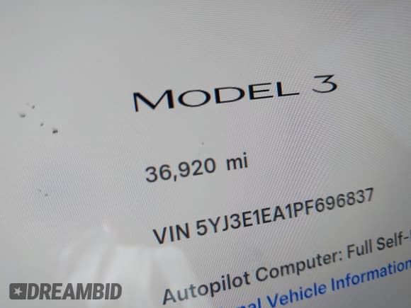 ✅ 2023 Tesla Model 3 • VIN: 5YJ3E1EA1PF696837 • Lot: 43775526. Wystawiony na IAAI z przebiegiem 36 920 mil. Bezpłatny archiwum sprzedaży aukcyjnych z USA i szczegółowy raport historii pojazdu na DreamBid. Zdjęcie 15.