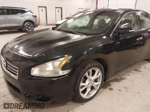 ✅ 2014 Nissan Maxima SV • VIN: 1N4AA5AP9EC438585 • Lot: 42048407. Listed on IAAI with 146,578 mi. Free auction sales archive from the USA and detailed vehicle history report at DreamBid. Image 12.