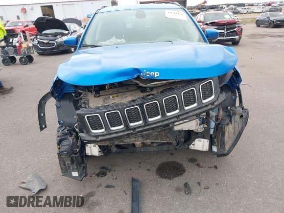 ✅ 2018 Jeep Compass Latitude • VIN: 3C4NJDBB6JT282156 • Lot: 43641156. Wystawiony na IAAI z przebiegiem 76 869 mil. Bezpłatny archiwum sprzedaży aukcyjnych z USA i szczegółowy raport historii pojazdu na DreamBid. Zdjęcie 13.
