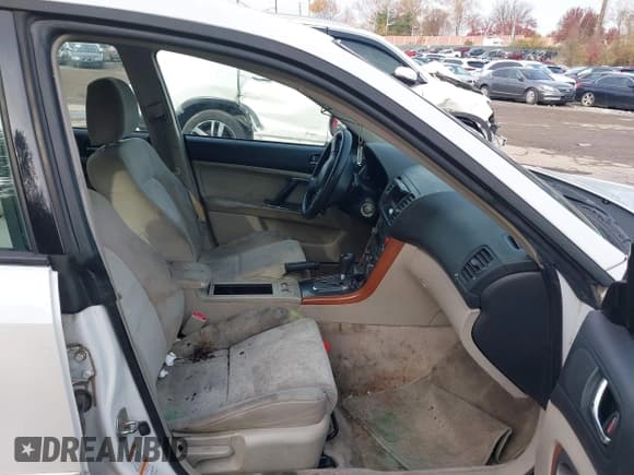 ✅ 2005 Subaru Legacy Outback • VIN: 4S4BP61C157370108 • Lot: 43749266. Listed on IAAI with 197,744 mi. Free auction sales archive from the USA and detailed vehicle history report at DreamBid. Image 5.