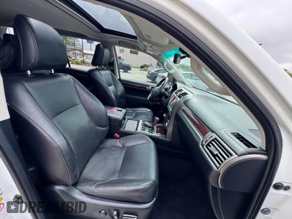 ✅ 2014 Lexus GX 460 Luxury • VIN: JTJJM7FX5E5072387 • Lot: 57472995. Wystawiony na Copart z przebiegiem 161 457 mil. Bezpłatny archiwum sprzedaży aukcyjnych z USA i szczegółowy raport historii pojazdu na DreamBid. Zdjęcie 5.