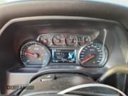 ✅ 2019 Chevrolet Silverado 1500 LT • VIN: 2GCVKPEC8K1169928 • Lot: 81097315. Wystawiony na Copart z przebiegiem 76 132 mil. Bezpłatny archiwum sprzedaży aukcyjnych z USA i szczegółowy raport historii pojazdu na DreamBid. Zdjęcie 9.