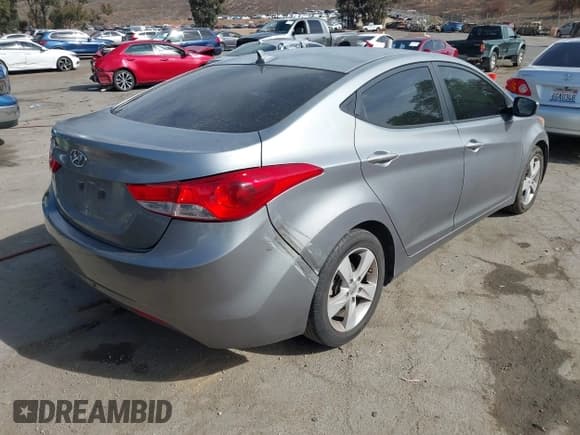 ✅ 2013 Hyundai Elantra GLS • VIN: KMHDH4AE5DU529854 • Лот: 43674266. Опубликован ранее на IAAI с пробегом 170 522 миль. Бесплатный доступ к архиву аукционных продаж из США и подробный отчёт об истории автомобиля на DreamBid. Изображение 4.
