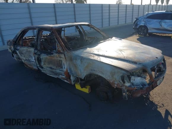 ✅ 1996 Mercedes-Benz S 320 • VIN: WDBGA33E9TA306020 • Lot: 41349540. Listed on IAAI with Not provided. Free auction sales archive from the USA and detailed vehicle history report at DreamBid. Image 1.