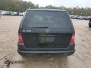 ✅ 2000 Mercedes-Benz M 320/430/500 • VIN: 4JGAB72E5YA206805 • Lot: 90472585. Wystawiony na Copart z przebiegiem 281 810 mil. Bezpłatny archiwum sprzedaży aukcyjnych z USA i szczegółowy raport historii pojazdu na DreamBid. Zdjęcie 6.