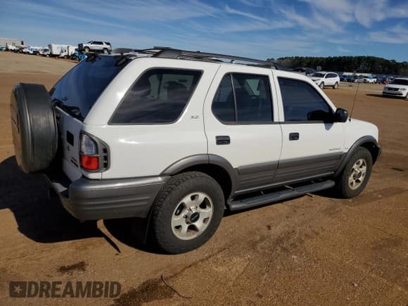 ✅ 2001 Isuzu Rodeo S • VIN: 4S2DM58W114343183 • Lot: 88128465. Wystawiony na Copart z przebiegiem 85 926 mil. Bezpłatny archiwum sprzedaży aukcyjnych z USA i szczegółowy raport historii pojazdu na DreamBid. Zdjęcie 3.