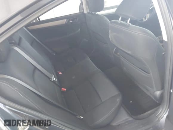 ✅ 2015 Subaru Legacy Premium • VIN: 4S3BNAC63F3008844 • Lot: 42426258. Wystawiony na IAAI z przebiegiem 109 782 mil. Bezpłatny archiwum sprzedaży aukcyjnych z USA i szczegółowy raport historii pojazdu na DreamBid. Zdjęcie 8.