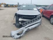 ✅ 2018 Jeep Compass Latitude • VIN: 3C4NJCBB6JT503331 • Lot: 43126610. Wystawiony na IAAI z przebiegiem 61 654 mil. Bezpłatny archiwum sprzedaży aukcyjnych z USA i szczegółowy raport historii pojazdu na DreamBid. Zdjęcie 13.