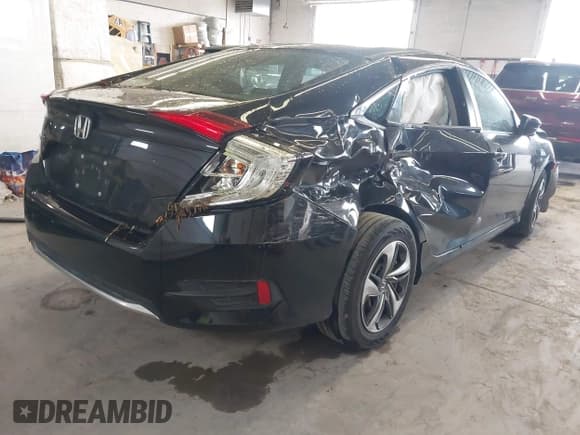 ✅ 2019 Honda Civic LX • VIN: 2HGFC2F66KH507753 • Lot: 43430973. Listed on IAAI with 47,311 mi. Free auction sales archive from the USA and detailed vehicle history report at DreamBid. Image 4.