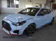 2021 Hyundai Veloster z VIN KMHT36AH6MU009517, wystawiony jako Copart lot #80048374 z przebiegiem 19 149 mil mil oraz Szkoda całkowita • Salvage title. Historia ofert i sprzedaży dostępna na DreamBid. Obrazek 2.