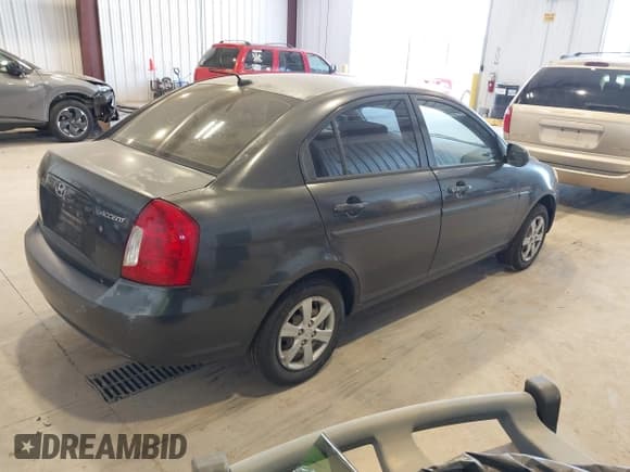 ✅ 2010 Hyundai Accent GLS • VIN: KMHCN4AC0AU423407 • Лот: 42428621. Опубликован ранее на IAAI с пробегом 132 654 миль. Бесплатный доступ к архиву аукционных продаж из США и подробный отчёт об истории автомобиля на DreamBid. Изображение 4.