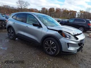 ✅ 2022 Ford Escape SE • VIN: 1FMCU0G6XNUA03933 • Lot: 43659812. Listed on IAAI with 26,026 mi. Free auction sales archive from the USA and detailed vehicle history report at DreamBid. Image 1.