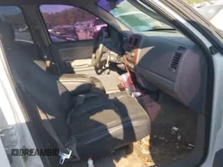 ✅ 2005 Dodge Dakota SLT • VIN: 1D7HE48N95S267120 • Lot: 43207352. Listed on IAAI with Not provided. Free auction sales archive from the USA and detailed vehicle history report at DreamBid. Image 5.