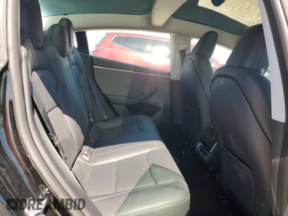 ✅ 2024 Tesla Model 3 • VIN: 5YJ3E1EA3RF872810 • Lot: 46871445. Wystawiony na Copart z przebiegiem 2 725 mil. Bezpłatny archiwum sprzedaży aukcyjnych z USA i szczegółowy raport historii pojazdu na DreamBid. Zdjęcie 11.