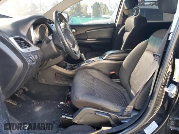 ✅ 2016 Dodge Journey SE • VIN: 3C4PDCAB6GT158165 • Lot: 90615525. Wystawiony na Copart z przebiegiem 150 482 mil. Bezpłatny archiwum sprzedaży aukcyjnych z USA i szczegółowy raport historii pojazdu na DreamBid. Zdjęcie 7.