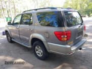 ✅ 2001 Toyota Sequoia SR5 • VIN: 5TDBT44A21S049306 • Lot: 43108427. Wystawiony na IAAI z przebiegiem 239 083 mil. Bezpłatny archiwum sprzedaży aukcyjnych z USA i szczegółowy raport historii pojazdu na DreamBid. Zdjęcie 3.