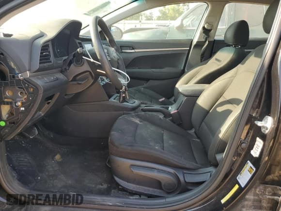 ✅ 2020 Hyundai Elantra SE • VIN: 5NPD74LF3LH544309 • Lot: 68865525. Listed on Copart with 124,721 mi. Free auction sales archive from the USA and detailed vehicle history report at DreamBid. Image 7.