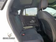 ✅ 2024 Mercedes-Benz GLA 250 • VIN: W1N4N4GB6RJ616092 • Lot: 68430125. Wystawiony na Copart z przebiegiem 22 873 mil. Bezpłatny archiwum sprzedaży aukcyjnych z USA i szczegółowy raport historii pojazdu na DreamBid. Zdjęcie 11.