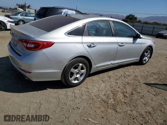 ✅ 2016 Hyundai Sonata 2.4L • VIN: 5NPE24AF0GH384644 • Lot: 68703325. Listed on Copart with 130,886 mi miles. Access the free auction sales archive from the USA and view a detailed vehicle history report at DreamBid. Image 3.
