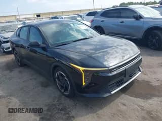 ✅ 2025 Kia K4 EX • VIN: 3KPFU4DE4SE036778 • Lot: 43514695. Wystawiony na IAAI z przebiegiem 14 185 mil. Bezpłatny archiwum sprzedaży aukcyjnych z USA i szczegółowy raport historii pojazdu na DreamBid. Zdjęcie 1.