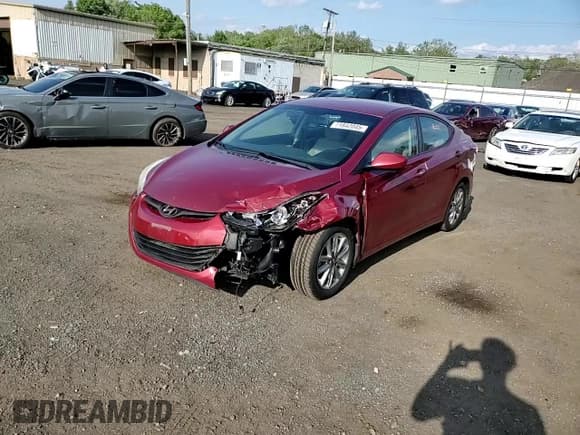 ✅ 2016 Hyundai Elantra SE • VIN: 5NPDH4AE4GH788404 • Lot: 71842045. Listed on Copart with 139,889 mi. Free auction sales archive from the USA and detailed vehicle history report at DreamBid. Image 14.