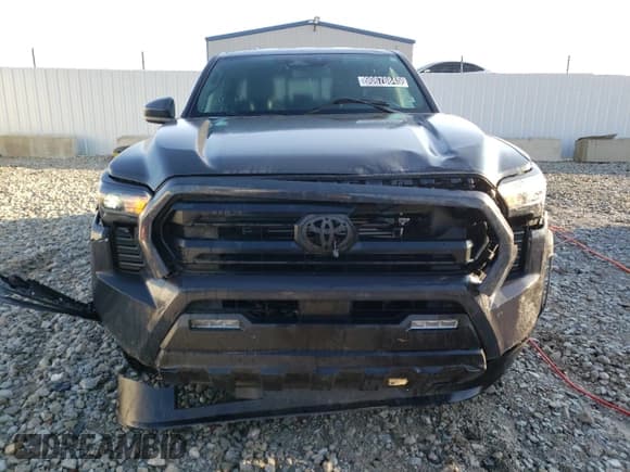 ✅ 2025 Toyota Tacoma SR5 • VIN: 3TMLB5JN0SM118404 • Lot: 90676845. Listed on Copart with 15,491 mi. Free auction sales archive from the USA and detailed vehicle history report at DreamBid. Image 5.