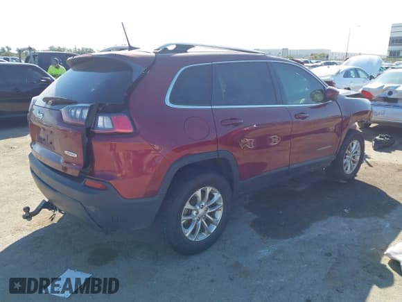 ✅ 2019 Jeep Cherokee Latitude • VIN: 1C4PJMCB3KD387008 • Lot: 43411293. Listed on IAAI with 114,526 mi. Free auction sales archive from the USA and detailed vehicle history report at DreamBid. Image 4.