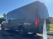✅ 2019 Mercedes-Benz Sprinter Cargo • VIN: WD4PF1CD3KP124670 • Lot: 71370865. Listed on Copart with 169,969 mi. Free auction sales archive from the USA and detailed vehicle history report at DreamBid. Image 3.