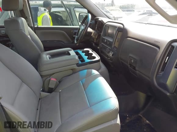 ✅ 2018 Chevrolet Silverado 1500 Work Truck • VIN: 3GCUKNECXJG301187 • Лот: 41920508. Опубликован ранее на IAAI с пробегом 108 342 миль. Бесплатный доступ к архиву аукционных продаж из США и подробный отчёт об истории автомобиля на DreamBid. Изображение 5.