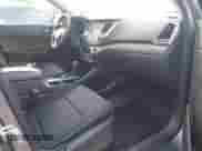 2016 Hyundai Tucson SE z VIN KM8J33A46GU235712, wystawiony jako IAAI lot #43602206 z przebiegiem 88 238 mil mil oraz . Historia ofert i sprzedaży dostępna na DreamBid. Obrazek 5.