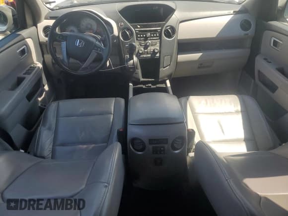 ✅ 2014 Honda Pilot EX-L • VIN: 5FNYF3H51EB015246 • Lot: 70303625. Listed on Copart with 97,123 mi. Free auction sales archive from the USA and detailed vehicle history report at DreamBid. Image 8.