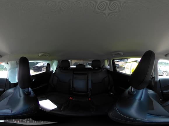 ✅ 2018 Jeep Compass Latitude • VIN: 3C4NJDBB8JT245724 • Lot: 43030962. Listed on IAAI with 46,576 mi. Free auction sales archive from the USA and detailed vehicle history report at DreamBid. Image 18.