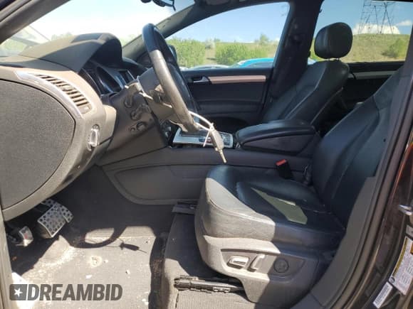 ✅ 2013 Audi Q7 S line Prestige • VIN: WA1DGAFE4DD009136 • Лот: 57869725. Опубликован ранее на Copart с пробегом 253 358 миль. Бесплатный доступ к архиву аукционных продаж из США и подробный отчёт об истории автомобиля на DreamBid. Изображение 7.