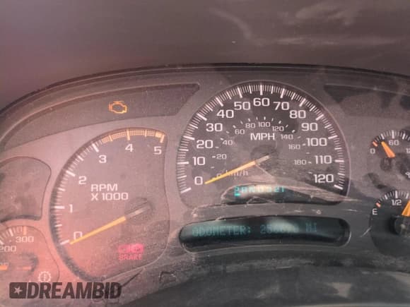 ✅ 2004 GMC Sierra 2500HD SLT • VIN: 1GTHK23124F109740 • Lot: 62338015. Wystawiony na Copart z przebiegiem 256 670 mil. Bezpłatny archiwum sprzedaży aukcyjnych z USA i szczegółowy raport historii pojazdu na DreamBid. Zdjęcie 9.