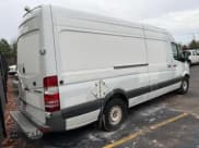 ✅ 2011 Mercedes-Benz Sprinter Cargo • VIN: WD3PE8CB9B5560806 • Lot: 43822970. Wystawiony na IAAI z przebiegiem 383 541 mil. Bezpłatny archiwum sprzedaży aukcyjnych z USA i szczegółowy raport historii pojazdu na DreamBid. Zdjęcie 21.