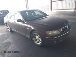 ✅ 2006 BMW 7 Series 750i • VIN: WBAHL83526DT00475 • Lot: 43525237. Wystawiony na IAAI z przebiegiem 146 538 mil. Bezpłatny archiwum sprzedaży aukcyjnych z USA i szczegółowy raport historii pojazdu na DreamBid. Zdjęcie 1.
