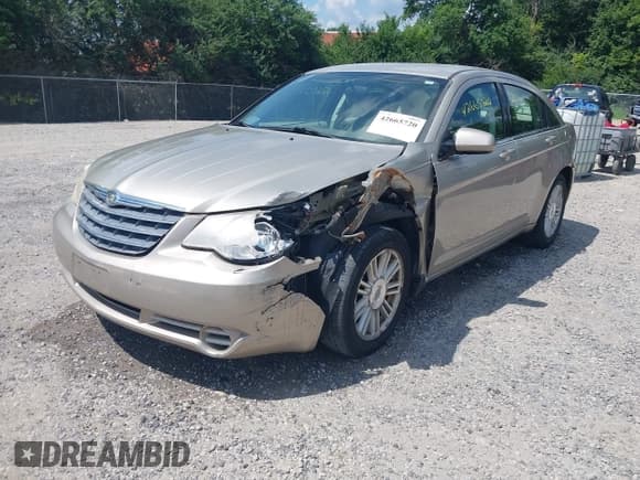 ✅ 2008 Chrysler Sebring Touring • VIN: 1C3LC56J08N226818 • Lot: 42665720. Listed on IAAI with 171,091 mi. Free auction sales archive from the USA and detailed vehicle history report at DreamBid. Image 2.
